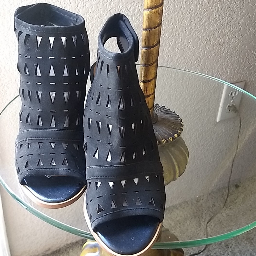 Black Block Heels